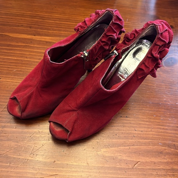 Dollhouse Red Open Toe Ruffle Bootie Heel - Picture 2 of 6